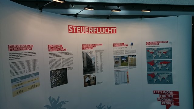 Kampf gegen Steuerbetrug als Publikumshit: Großer Erfolg für  AK-Wanderausstellung „Steuertricks: Wer bietet weniger?“ - Foto: Ivica Stojak