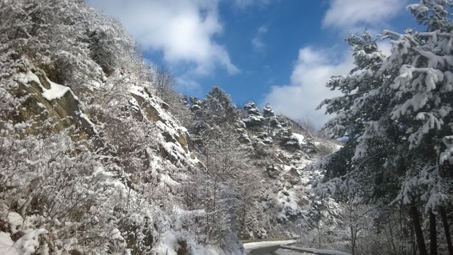 auf der Straße nach Karres