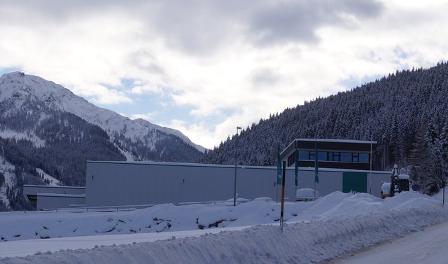 Vorzeigebetrieb Firma ALBA Tooling and Engineering GmbH im Winterkleid
