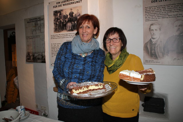Mehlspeisen: Renate Labacher, Maria Schweigreiter.