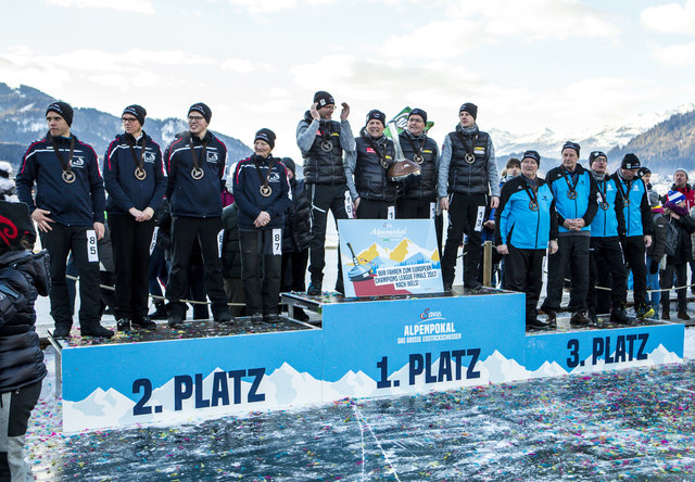 (c) 2017 - Servus Alpenlokal, Finalturnier, Weissensee. - Bild zeigt: die Siegerteams. | Foto: ServusTV