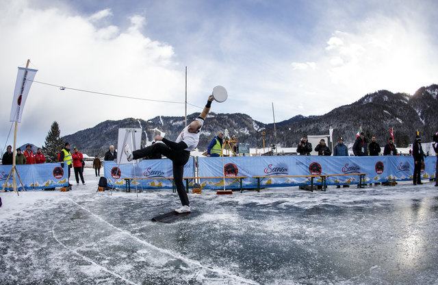(c) 2017 - Servus Alpenlokal, Finalturnier, Weissensee. - Bild zeigt: Bernhard Patschg (Weitschuetze). | Foto: ServusTV
