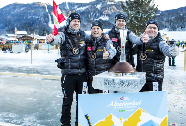(c) 2017 - Servus Alpenlokal, Finalturnier, Weissensee. - Bild zeigt: das Siegerteam von Tirol. | Foto: ServusTV
