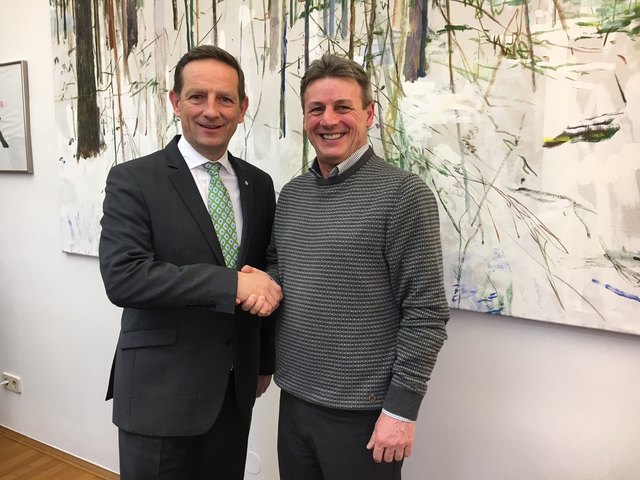 Christian Benger und der neue Obmann des Carinthischen Sommers, Klemens Fheodoroff (v.li)