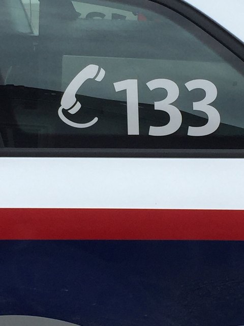 Die Polizeistreife wurde zum Fundort gelotst und die Personen wurden wohlauf zu den Fahrzeugen gebracht