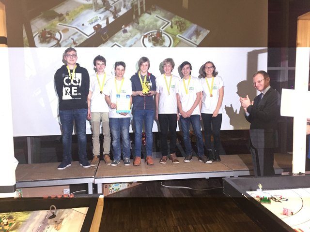 von links nach rechts: Lorenz Winkler (ehemaliges Teammitglied), Maximilian Obermüller, Julian Pühringer, Matthäus Scheschy (ehemaliges Teammitglied), Maximilian Pöschl, Jonas Pankratz, Stefanie Lauß