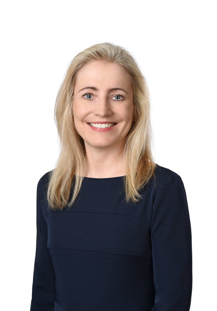 Die Personal-Ansprechpartnerin von der Raiffeisenbank Wels, Frau Verena Großhaupt, freut sich auf Ihren Anruf oder E-Mail unter 07242/754-31245, grosshaupt@raiffeisenbank-wels.at