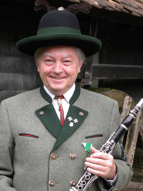 Josef Hambaumer ist Musiker mit Leib und Seele.