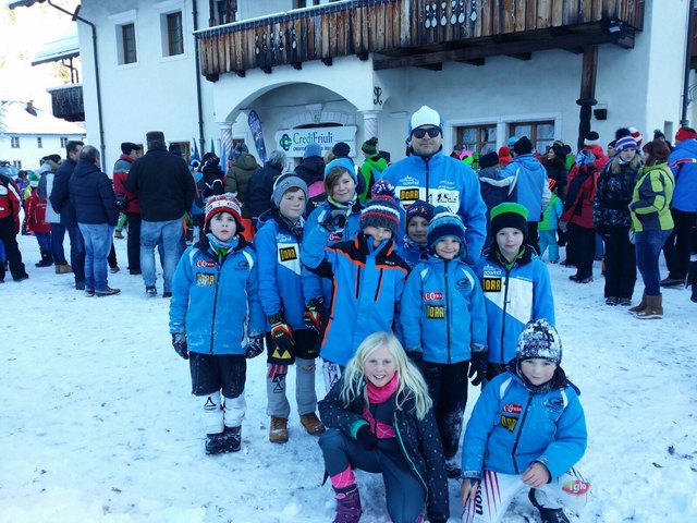SV Tröpolach mit den Rennläufern und dem Trainer | Foto: KK