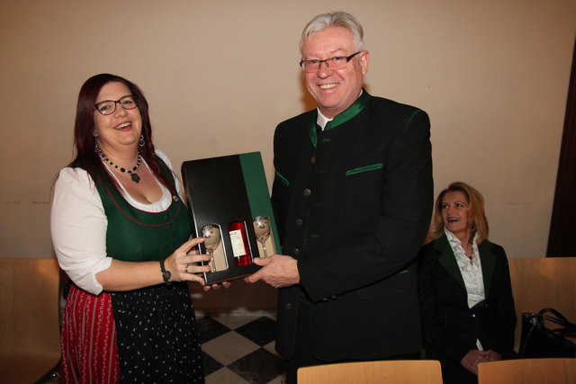 Arzt Peter Höll wurde in die Pension verabschiedet