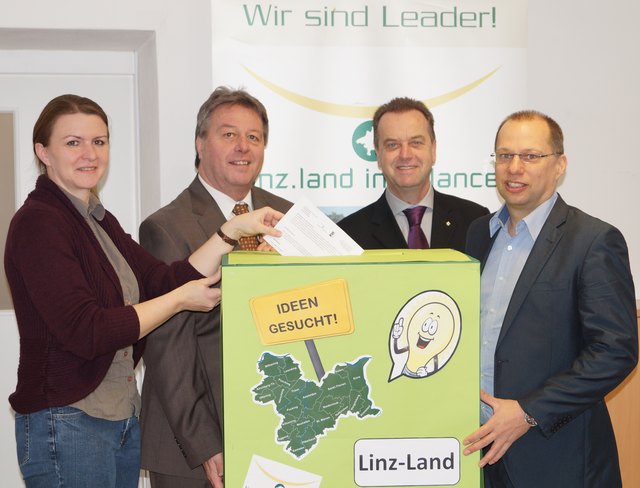 Leader-Geschäftsführerin Isolde Fürst, Obmann-Stv. Bgm. Mario Mühlböck (Wilhering), Obmann-Stv. Bgm. Robert Zeitlinger (St. Florian), Leader-Obmann Bgm. Dr. Christian Kolarik (Kronstorf)