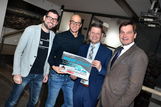 Thomas Wagner, Richard Abfalter, Eisenstraße-Obmann Andreas Hanger und Waidhofens Bürgermeister Werner Krammer | Foto: www.eisenstrasse.info