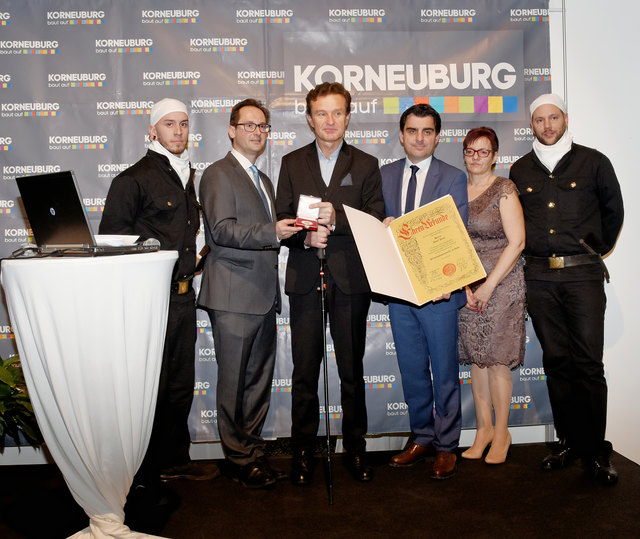 Neujahrsempfang der Korneuburger Wirtschaft 2017 - Wirtschaftsmedaille in Gold für Josef Puch
