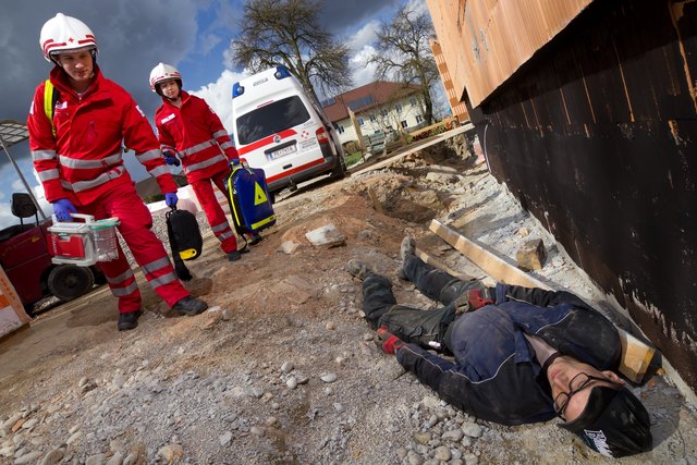 Pausenlos unterwegs: Fast 7.000 Einsätze forderten die St.Georgener Sanis (hier bei einer Übung).