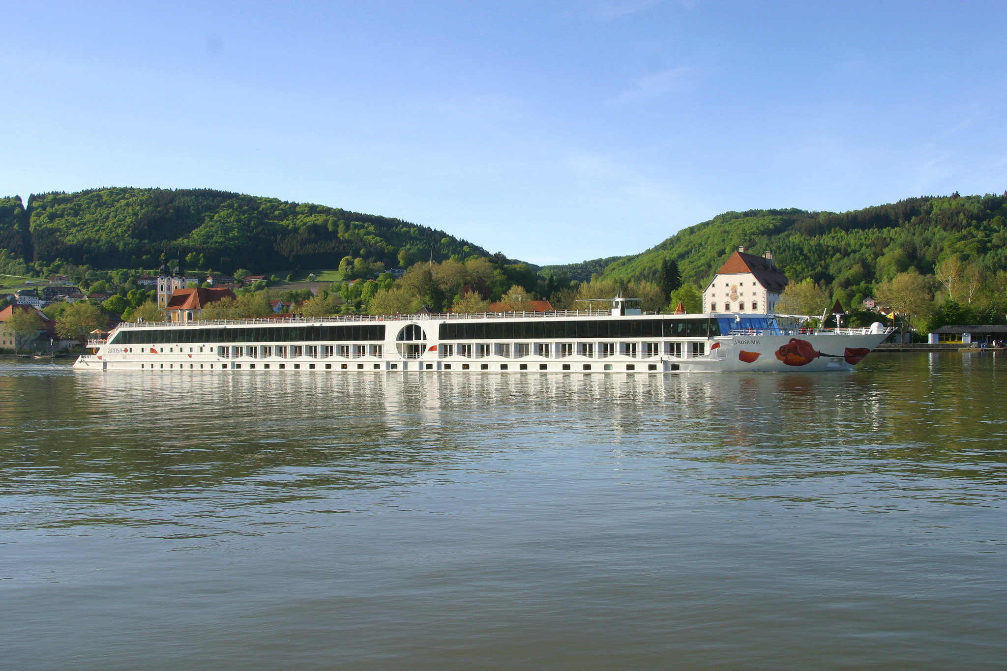  Donaukreuzfahrten auf Erfolgskurs - Oberösterreich Illustration 