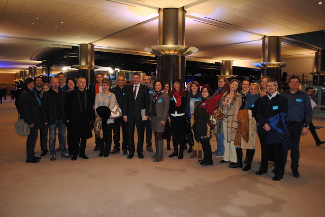 Gruppenfoto mit Jörg Leichtfried (M.), Minister für Verkehr, Innovation und Technologie.