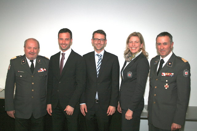 Landesrettungskommandant-Stellvertreter Bernd Petertill, Abteilungskommandant NFD Jakob Pann, Kolonnenkommandant NFD Wolfgang Fleischmann, Landesgeschäftsführerin Sabine Kornberger-Scheuch, Landesrettungskommandant Anton Holzer. | Foto: ÖRK