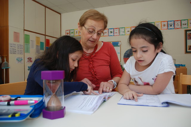 Die Freiwilligen des Vereins "Frei.Spiel" sind mit viel Liebe im Einsatz für Kinder, die es sonst schwer haben.