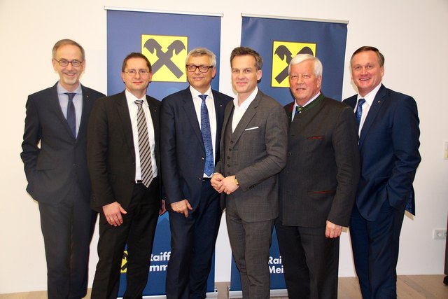 Hannes Breitwieser, Thomas Stöllnberger, Franz Stockinger, Tarek Leitner, NR Jakob Auer und Peter Pfob.