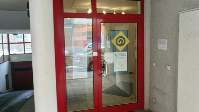 Fotomotiv: Eingangsbereich der Krebshilfe Oberösterreich, Harrachstr. 13, 4020 Linz Foto: Ivica Stojak