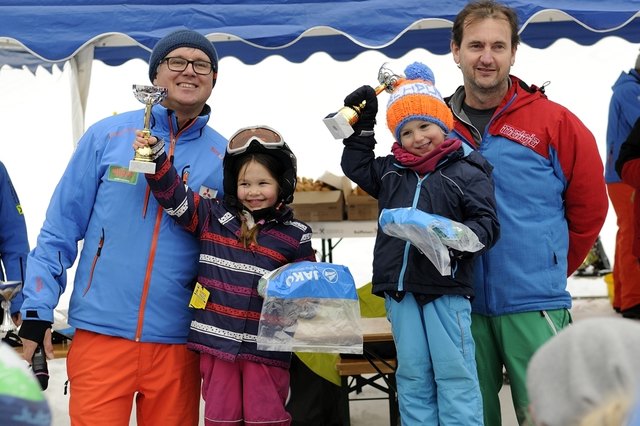 Die jüngsten Rennläuferinnen Jahrgang 2012 und 2013 (c)WSV Kirchdorf/ HPWidmann