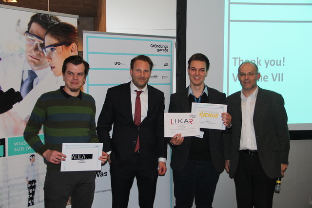 Markus Manninger (l.) und Andreas Ploier (2. v. r.) setzten sich mit Drone Rescue durch. Arno Likar (2. v. l.) und Stefan Vorbach gratulierten. | Foto: KK