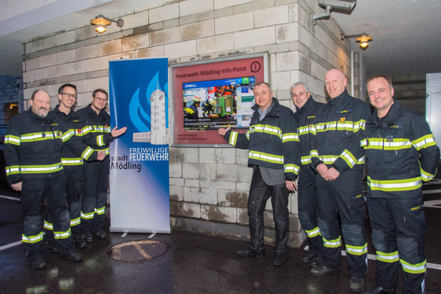 FT Manfred Haslinger, BSB Michael Zwach, ASB Michael Buhn, BGM LAbg. Hans Stefan Hintner, BR Peter Lichtenöcker, VI Thomas Stöhr, OV Georg Fröschl | Foto: Gemeinde