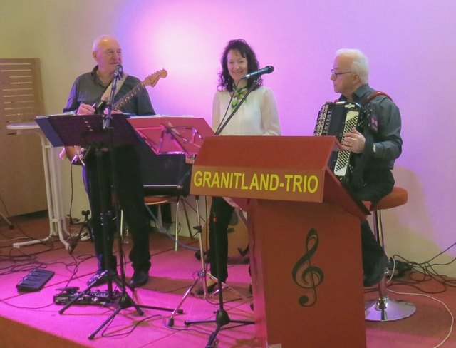 Das Granitland-Trio v.l.n.r Helmut Ratzenböck, Ingrid Kastl, Heinz Mittermayr