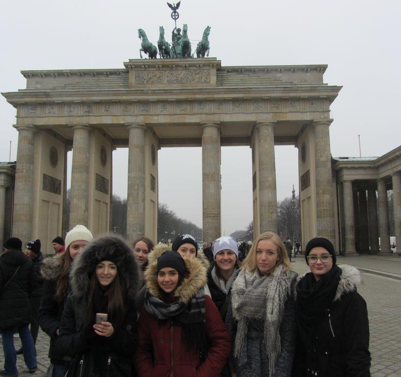 Erinnerungsfoto am Brandenburger Tor – muss sein.