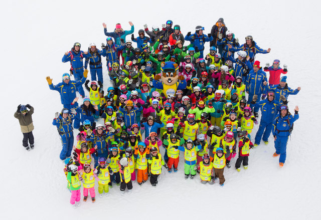 100 einheimische Kids erleben wiederum eine perfekt organisierte Arlberger Skisafari | Foto: Intersport Arlberg
