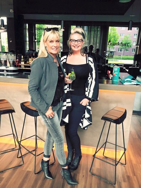 Hübsch: Katharina Bianca mit ihrer Mama, Isabella Vitkovic - ein Foto aus dem Vorjahr. | Foto: privat