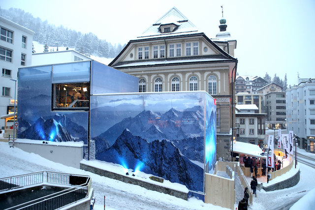 Wirtschaft und Politik üben Kritik an der Verwendung ausländischer Produkte beim TirolBerg in St. Moritz. | Foto: GEPA