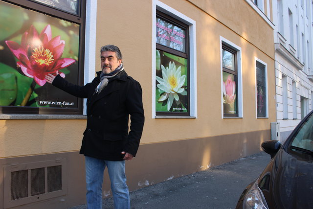 Bezirksrat Franz Haas ist wie Anrainer und Eltern gegen das Bordell in der Oswaldgasse 3, in der Nähe einer Schule.