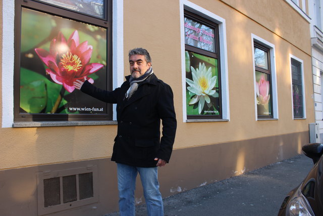 Bezirksrat Franz Haas ist wie Anrainer und Eltern gegen das Bordell in der Oswaldgasse 3, in der Nähe einer Schule.