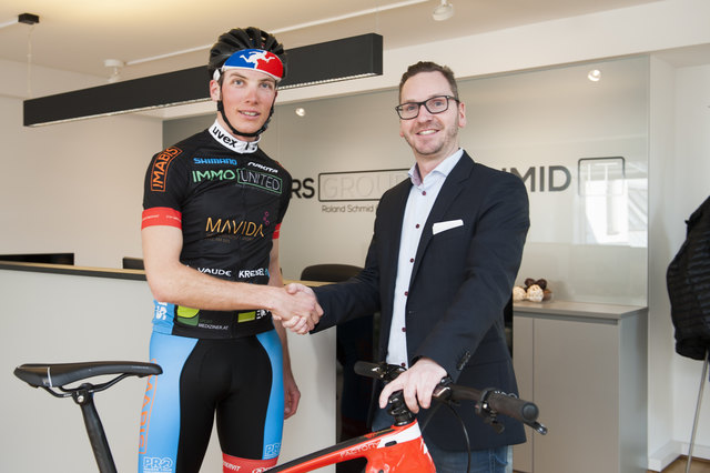 Bild mit meinen Hauptsponsor aus Wien, Roland Schmid, Eigentümer der RS GROUP.. :) fotocredits: Nikolai Krinner