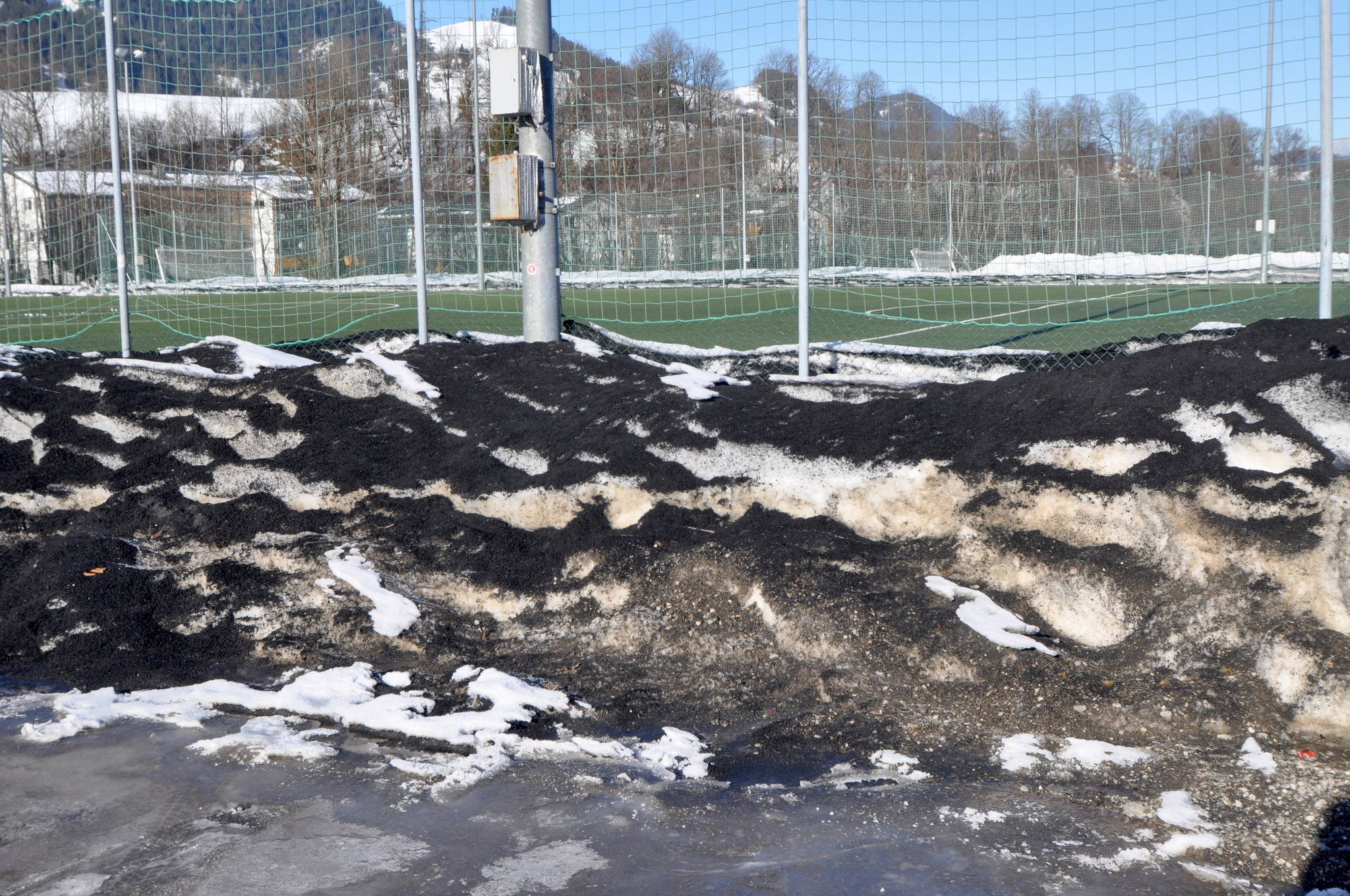 Granulat Am Fussballplatz Sorgt Fur Aufregung Kitzbuhel