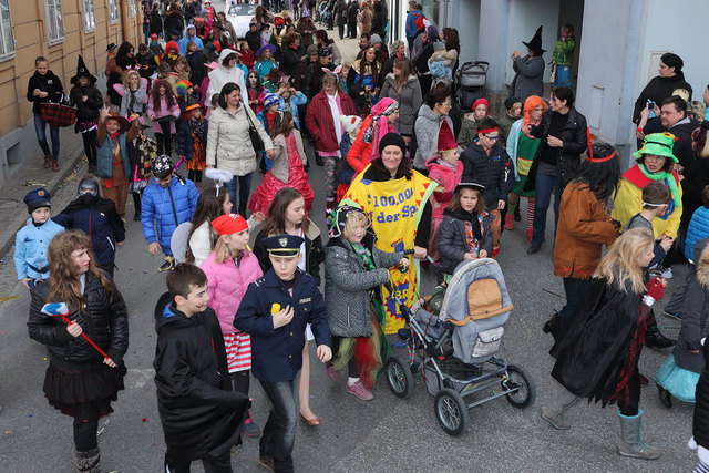 Auch heuer gibt es in Köflach am Faschingsdienstag wieder einen großen Umzug. | Foto: FOTO KOREN