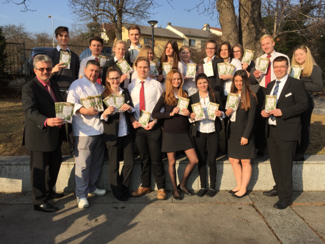 Die Juniorfirma „Querkulinariker“ laden am Donnerstag, 9. März, ab 18.00 Uhr in die GenussSchule“ HLF Krems zum Dinner „Durch & durch s’Woidviertl gspian“ ein. Reservierungen bis 6. März unter diequerkulinariker@gmx.at. | Foto: privat