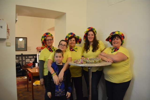 Die Kinderfreunde luden zu ihrem Ball ins Rathaus.