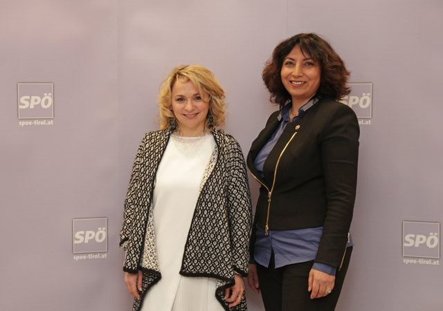 Für SPÖ-Vorsitzende Elisabeth Blanik und Frauenvorsitzende Selma Yildirim ist es eine zentrale Frage der Gerechtigkeit, dass Frauen von ihrer Pension leben können. | Foto: SPÖ / Hitthaler