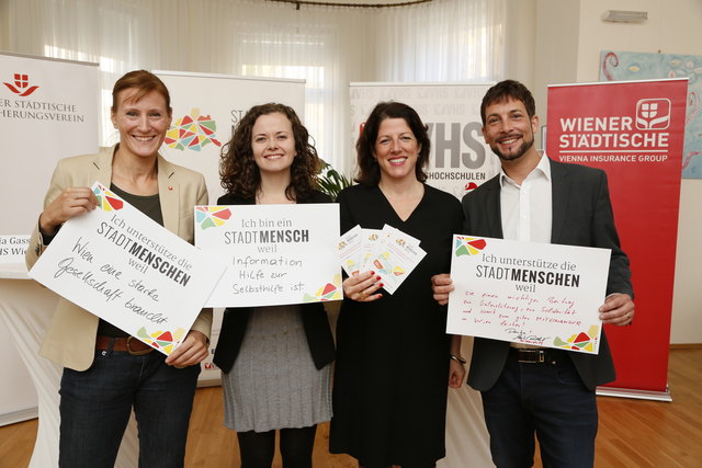 Die Projektinitiatorin Tanja Wehsely (3.v.l.) und Bezirksvorsteher Rumelhart unterstützen die Stadtmenschen.