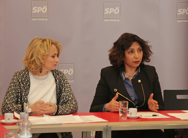 Für SPÖ-Vorsitzende Elisabeth Blanik und Frauenvorsitzende Selma Yildirim ist es eine zentrale Frage der Gerechtigkeit, dass Frauen von ihrer Pension leben können. | Foto: SPÖ / Hitthaler