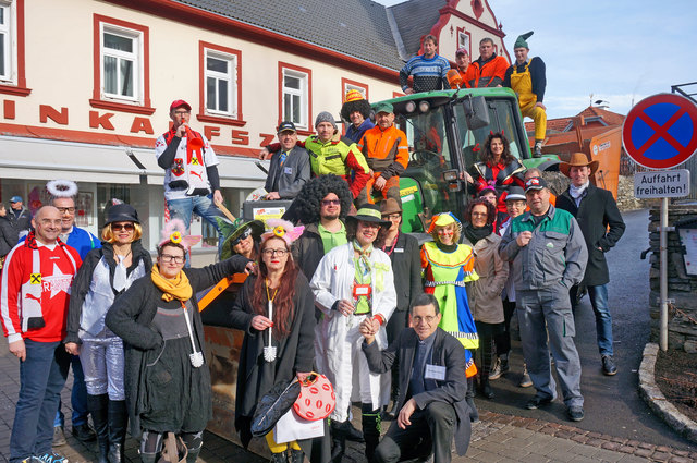 In Birkfeld gilt auch heuer wieder am Faschingsdienstag das Motto: Für eine Stunde wird in manchen Geschäften der Chef getauscht.