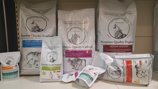 Mitmachen und gewinnen: Schick uns das schönste, lustigste und kreativste Foto deines Haustiers und gewinne einen Jahresvorrat an Greenheart Premium Tierfutter. Natürliches Trockenfutter ohne chemische Konservierungsstoffe!