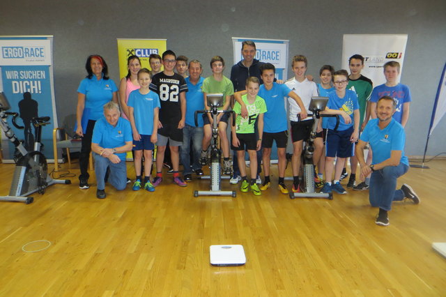 Die Schüler der SNMS Bad Kreuzen mit Sportkoordinator Gerald Hofer | Foto: OÖ. RSV