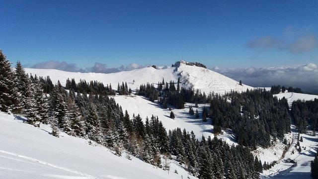 Verschneite Landschaft mit Blick auf Brandkogel auf der Stubalm. | Foto: TV Lipizzanerheimat