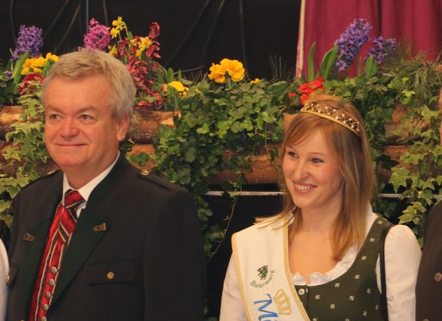 Landesrat Anton Lang, die Milchkönigin, Melanie Schlagbauer