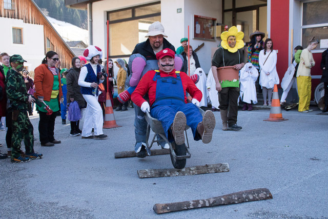 ....auch sportlich.....a gute Figur.....;)