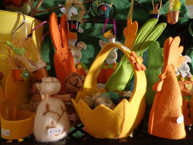 Der Ostermarkt lädt am 8. April wieder ins Bezirksseniorenheim Leumühle ein.
