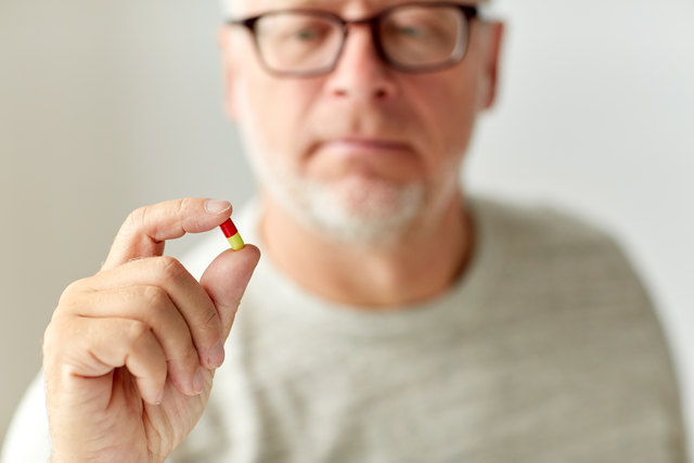 Der Arzt entscheidet nach einer eingehenden Untersuchung, welches Antibiotikum für die Erkrankung notwendig ist. | Foto: Syda Productions - Fotolia.com